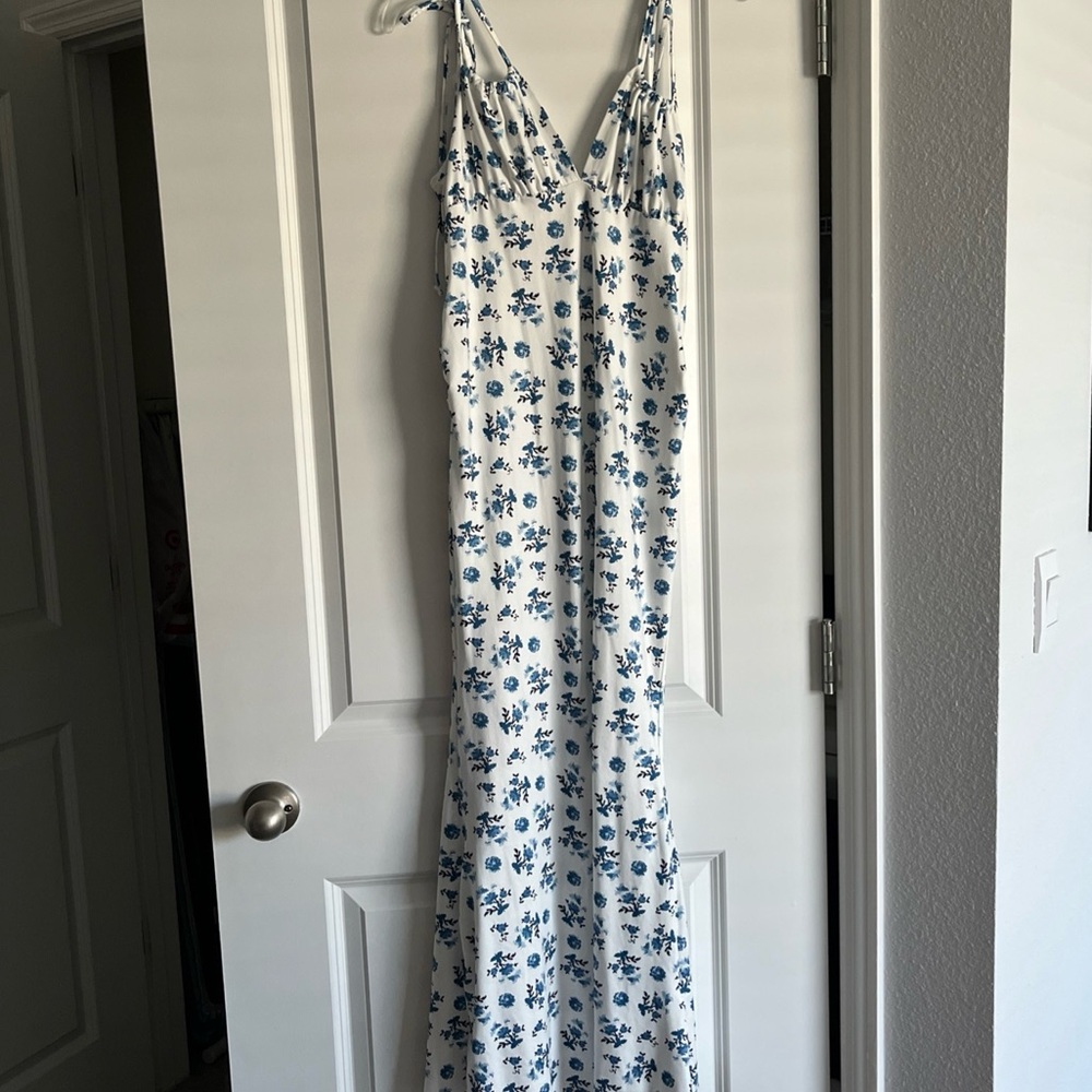 Women’s MATERNITY WEAR Blue Floral Print Spaghetti Strap Maxi Dress-Size M